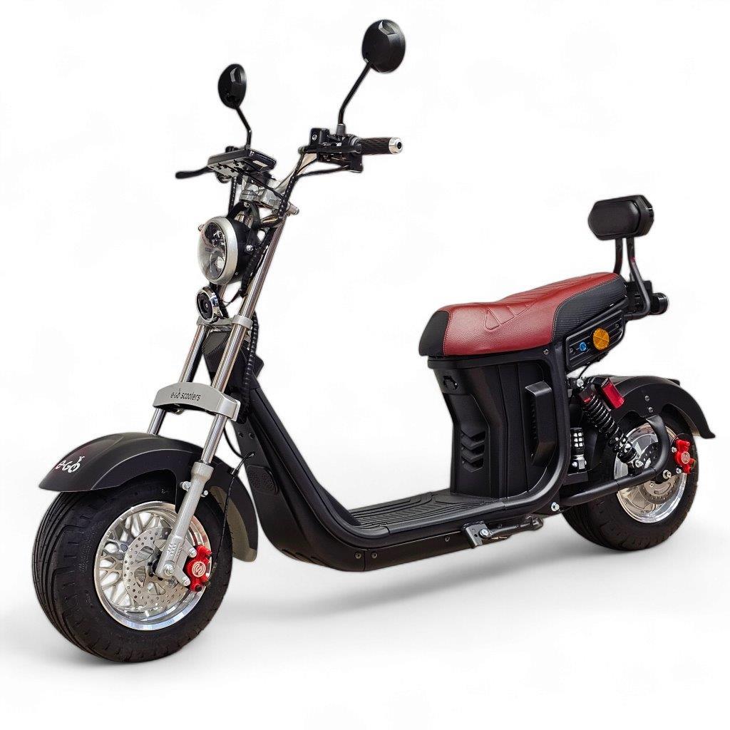 Laadukas, tehokkaalla 26Ah akulla varustettu E-GO Evo2 -sähköskootteri